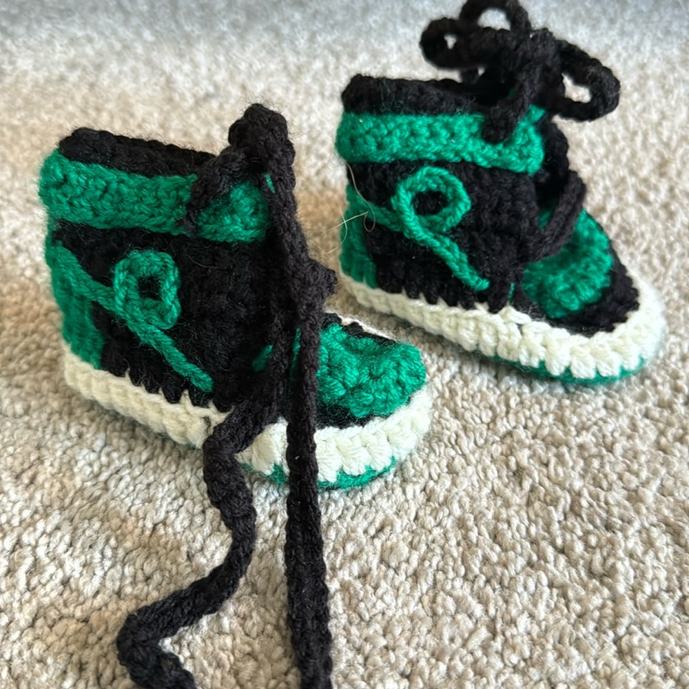 Crochet baby booties